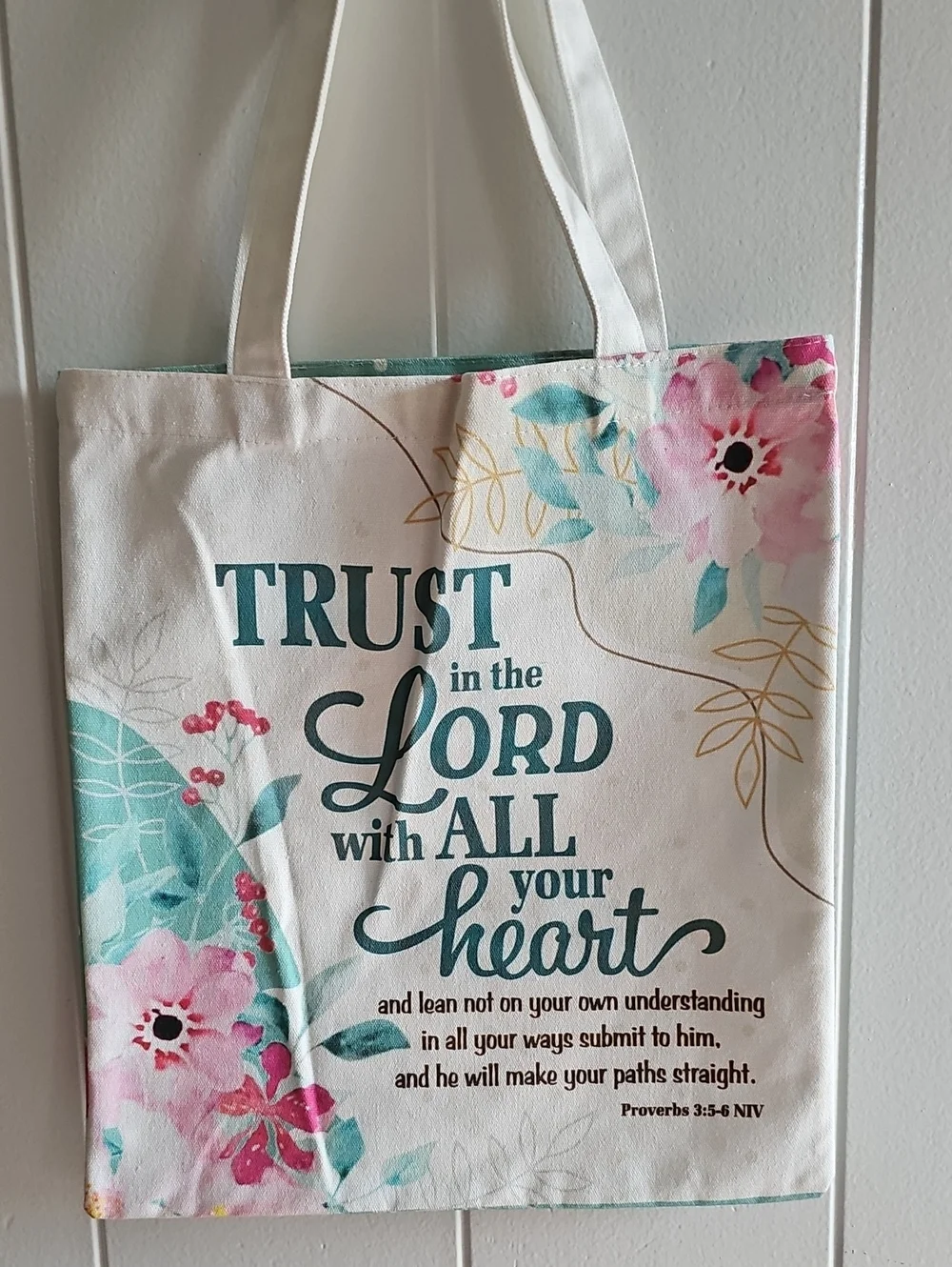 Trust in the Lord Floral Canvas Wall Tote - White & Teal